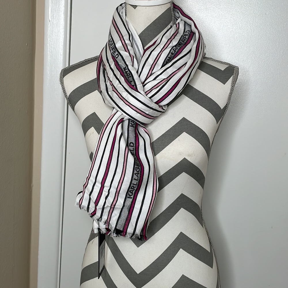 Karl lagerfeld scarf
